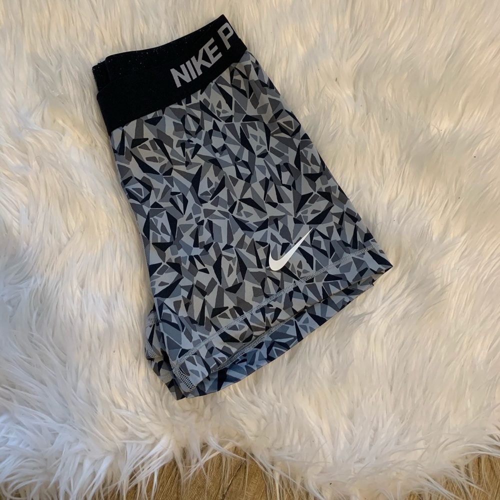 NIKE PRO SHORTS